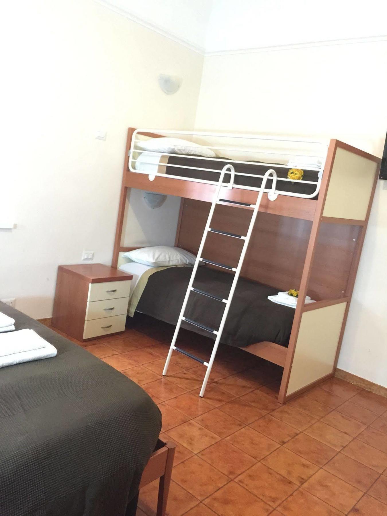 Bed and Breakfast Marcelina Рим Экстерьер фото